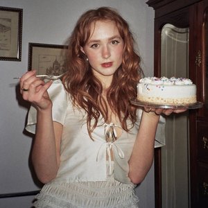 “Bella White”的封面