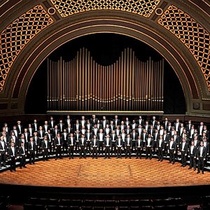 Изображение для 'University of Michigan Men's Glee Club'