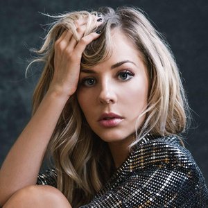 “MacKenzie Porter”的封面