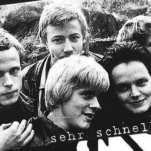 “Sehr Schnell”的封面