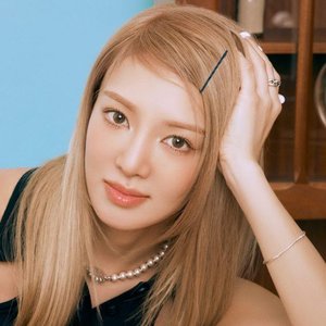 “Hyoyeon”的封面