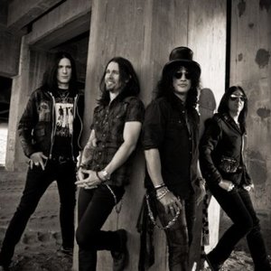 Image for 'Slash feat. Myles Kennedy and The Conspirators'