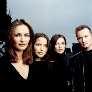 Zdjęcia dla 'The Corrs'