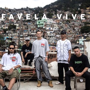 “Favela Vive”的封面
