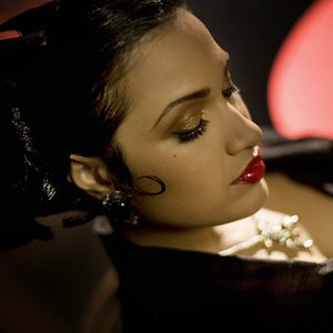 “Bishi”的封面