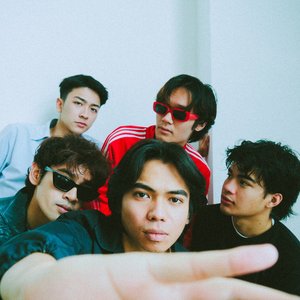 “Dukes”的封面