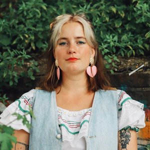 'Katy J Pearson' için resim