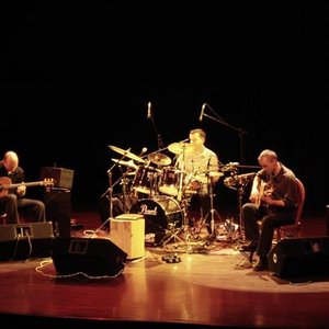 'Mystère Trio' için resim