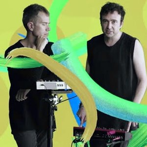 “The Presets”的封面
