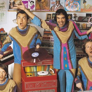 “The Evaporators”的封面