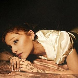 'Ariana Grande'の画像