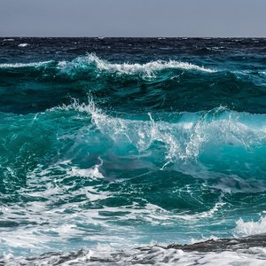 Image for 'Ocean Waves (White Noise for Relaxation)'