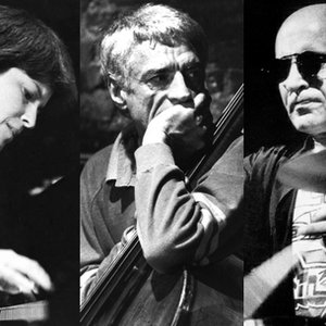 'Marilyn Crispell, Gary Peacock, Paul Motian' için resim