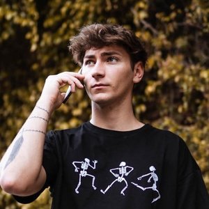 Image pour 'Michael Sanzone'