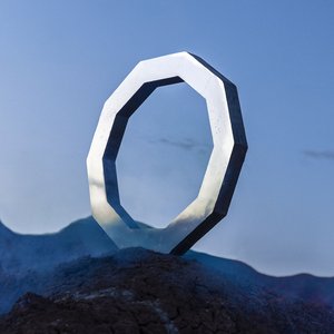 “Tides”的封面