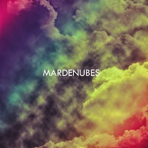 “Mar de nubes”的封面