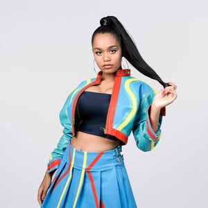 “Keira”的封面