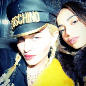 “Madonna, Anitta”的封面