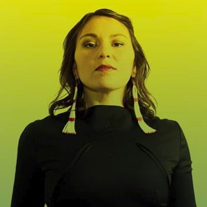 'Tanya Tagaq' için resim