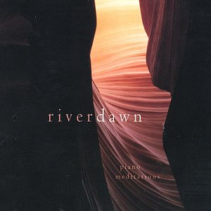 “River Dawn: Piano Meditations”的封面