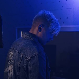 “Asketa”的封面