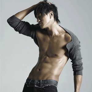 Image for '何润东'