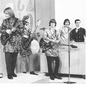 “The Strawberry Alarm Clock”的封面