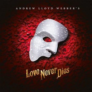“Love Never Dies”的封面