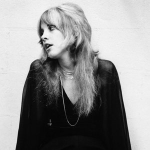 “Stevie Nicks”的封面