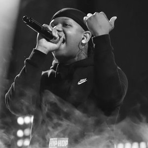 Bild för 'Yella Beezy'