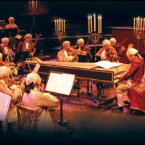 Zdjęcia dla 'Mozart Festival Orchestra'