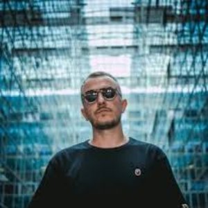 “DJ Indy”的封面