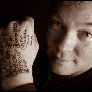 “Stewart Lee”的封面