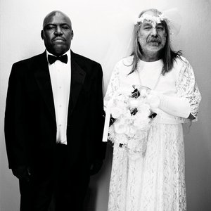 “Bride Of The Noisemakers”的封面