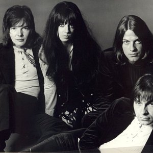 “Shocking Blue”的封面