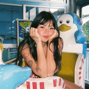 “beabadoobee”的封面