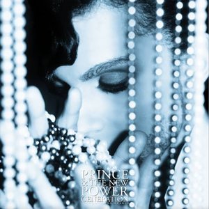 “Diamonds and Pearls (Super Deluxe Edition)”的封面