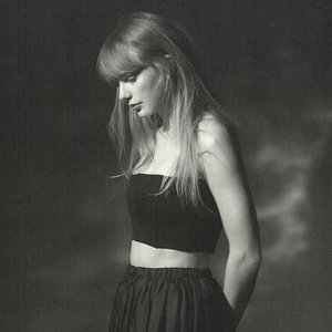 “Taylor Swift”的封面