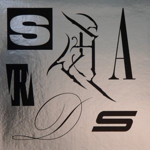 “Shards”的封面