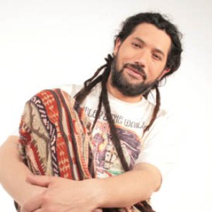“Quique Neira”的封面
