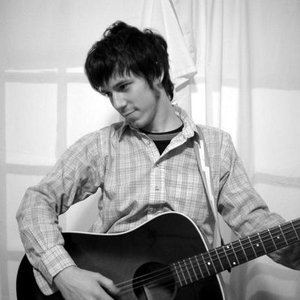 “John Gallagher Jr.”的封面