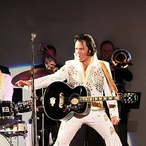 “Rio The Voice Of Elvis”的封面