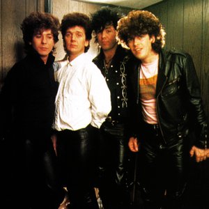 The Romantics at Town Center Plaza (Leawood, KS) on 12 Jun 2014 | Last.fm