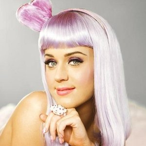 “Katy Perry”的封面
