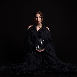 “Chelsea Wolfe”的封面