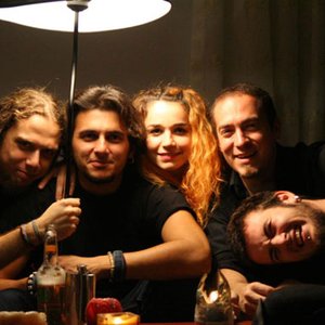 Image for 'Nükleer Başlıklı Kız'