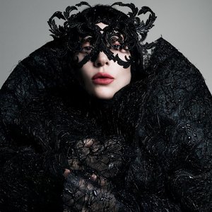 “Lady Gaga”的封面