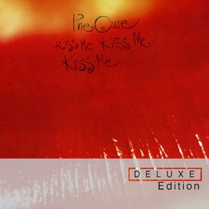 “Kiss Me, Kiss Me, Kiss Me (Deluxe Edition)”的封面