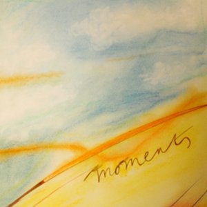 “Moments”的封面