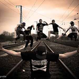 Bild für 'Relive Your Fall'